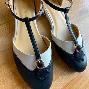 Charlie Stone Shoes vintage luxe!